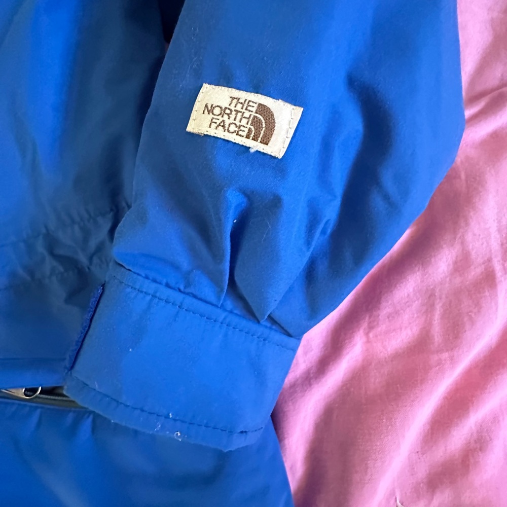 EUC North Face gortex insulated parka. Blue. Size small. - Picture 7 of 15